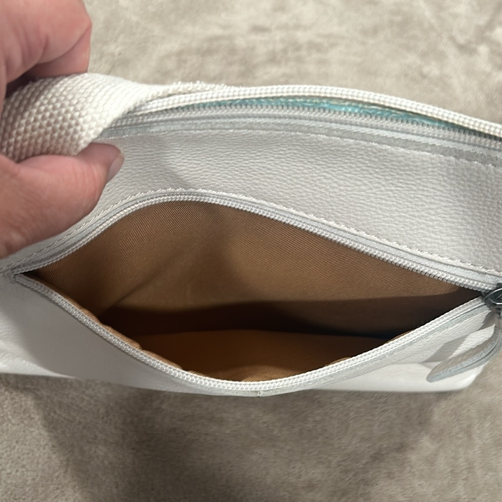 The Sak Leather Multi Pockets Bag - Picture 9 of 13